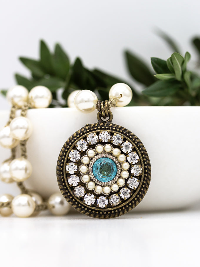 Sky Blue & Pearl Medium Vintage Necklace