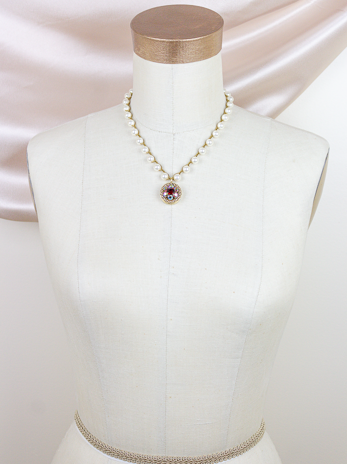 Sparkling Red Vintage Pearl Necklace