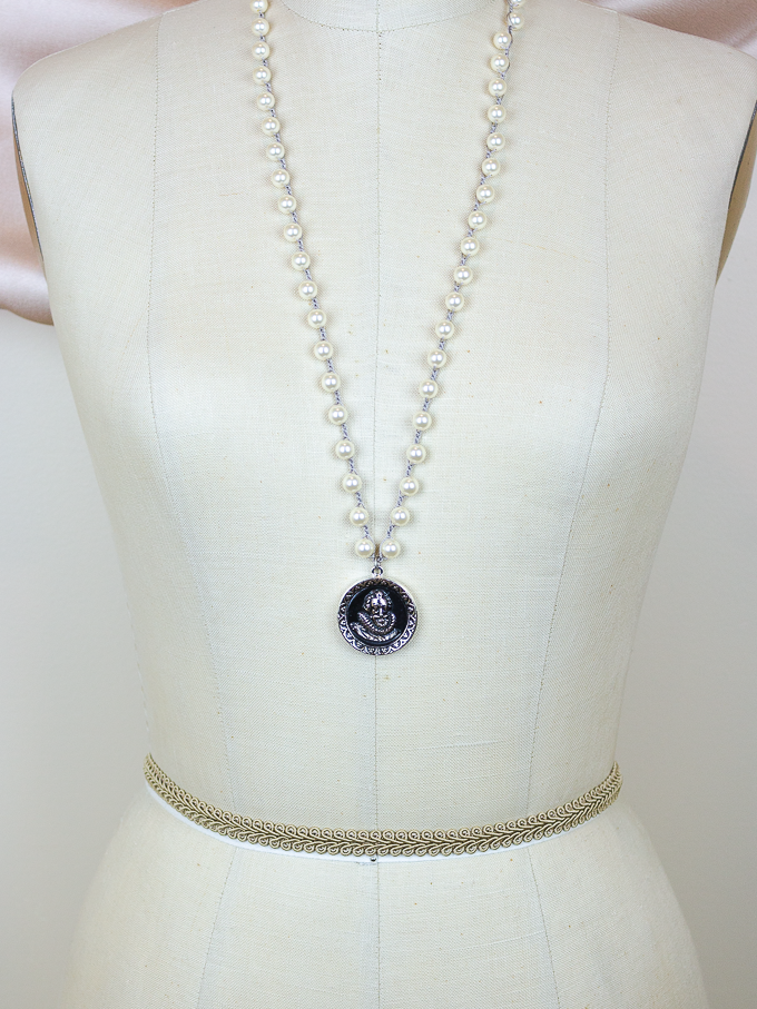 Vintage Shakespeare 30" Long Pearl Necklace