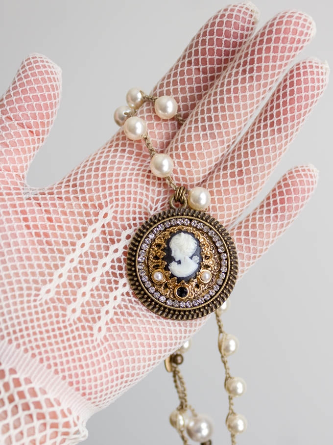 Vintage Black & White Cameo Necklace