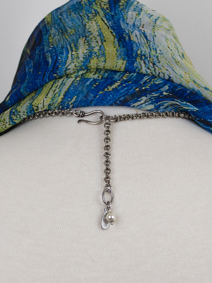 Silver Antique Floral Button and Rhinestone Necklace