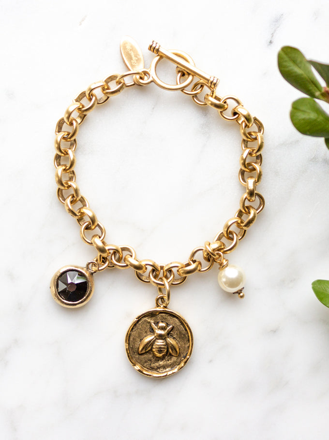 Bee Bracelet with Pearl and Black Sparkling Charm