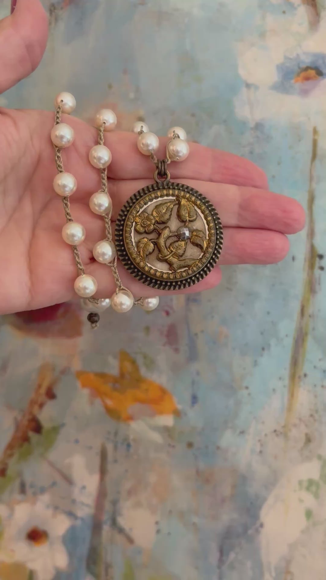 gold-antique-button-necklace