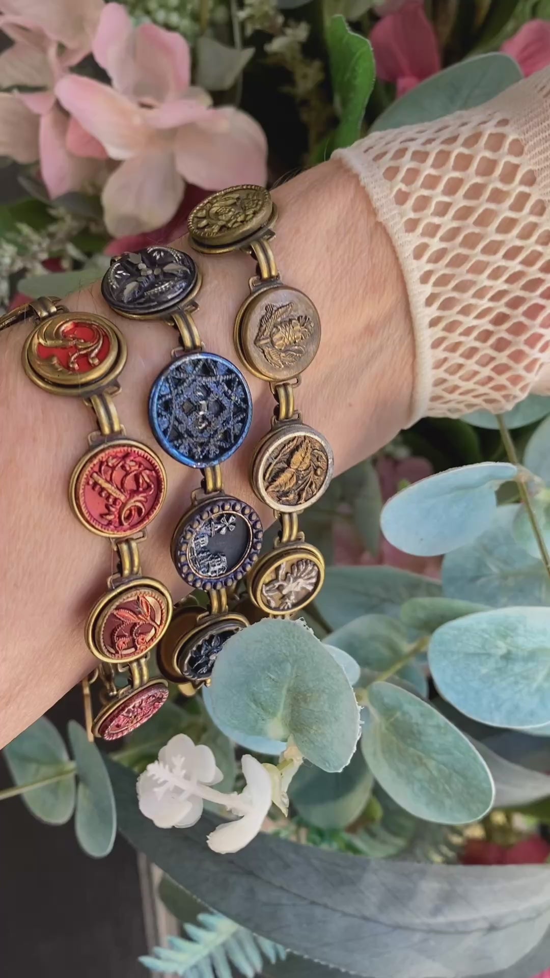 7 Antique Button Bracelet-Gold Thistles – The Elegant Muse