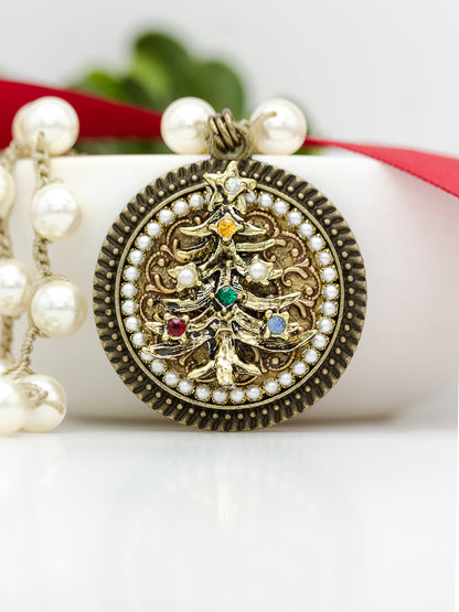Vintage Christmas Tree with Pearls Necklace