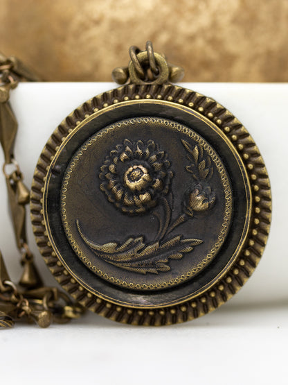 Black Antique Button Flower Necklace