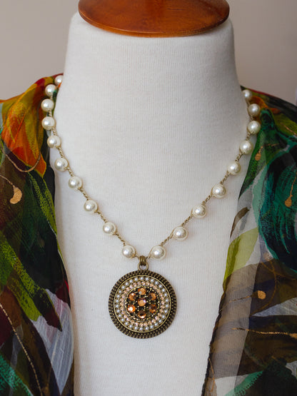 Treasure of the Month! Vintage Amber Piece Necklace