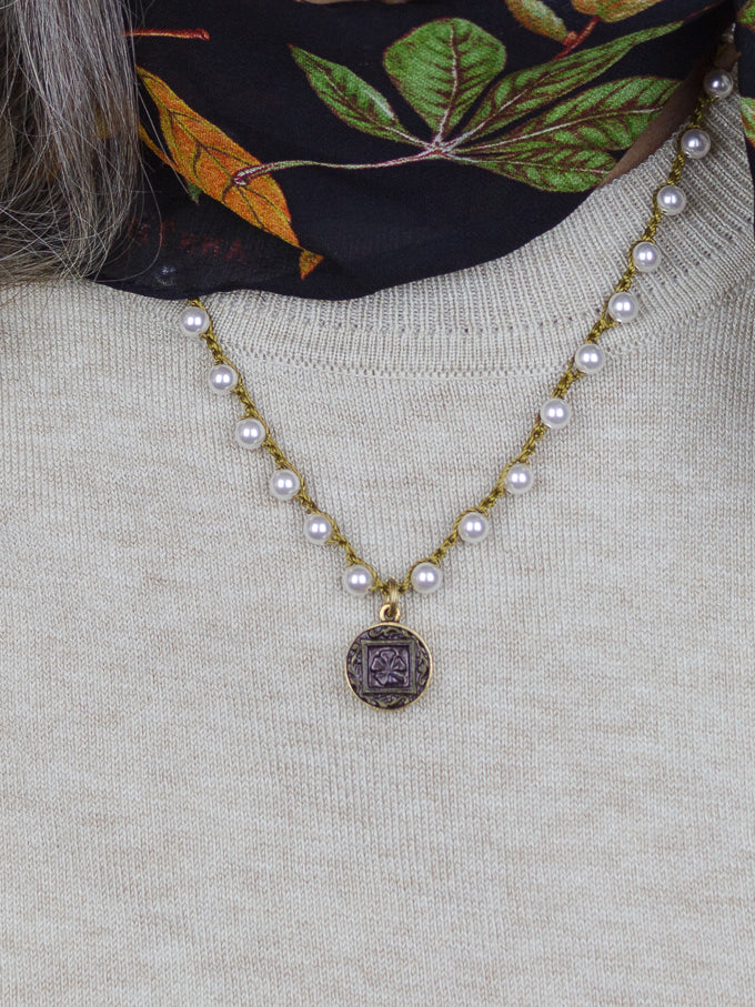Petite Antique Button Clover Necklace – The Elegant Muse