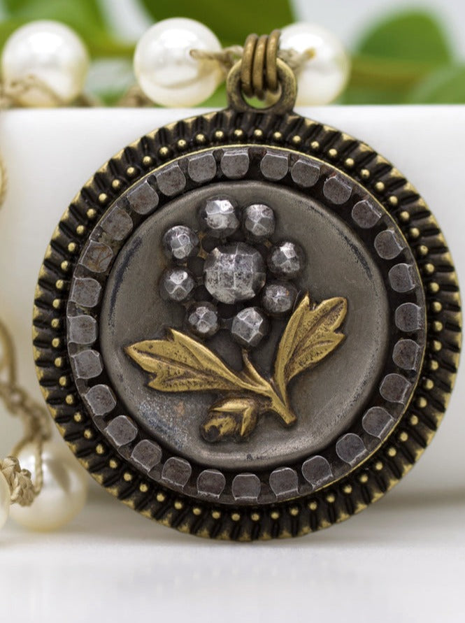black antique flower button crochet pearl necklace