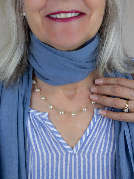 crochet-pearl-necklace-blue-scarf