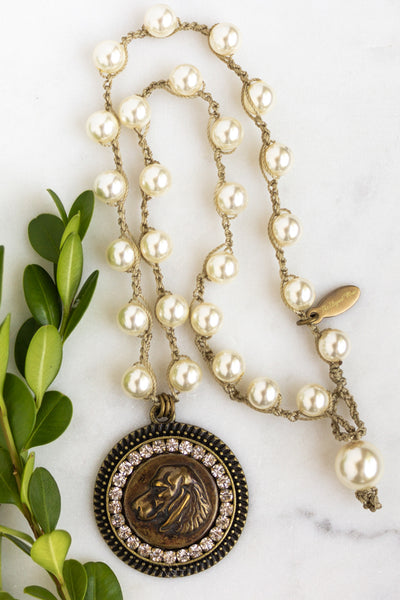 repurposed do button pearl necklace